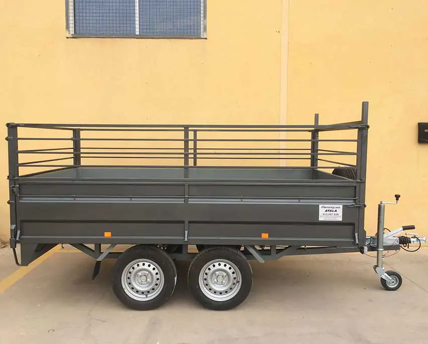 Remolque 2 ejes 3.000 x 1.700 x 500 Ruedas por debajo – Mma 750 kg - Vue alternative