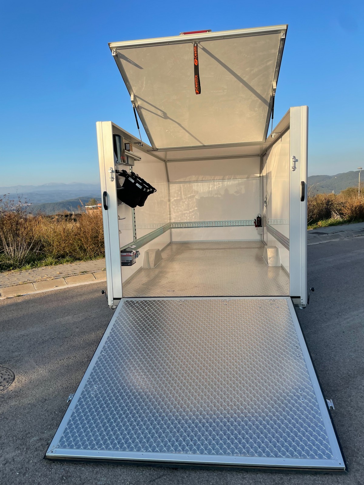 Remolque Fly – Fly Pro - Vue alternative