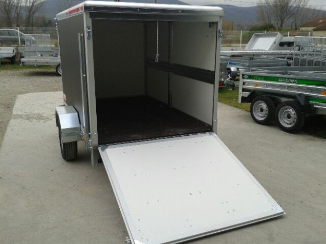 Remolque furgoneta 207 X 132X 143cm ptac 500/750 kg con plataforma de carga y techo elevable